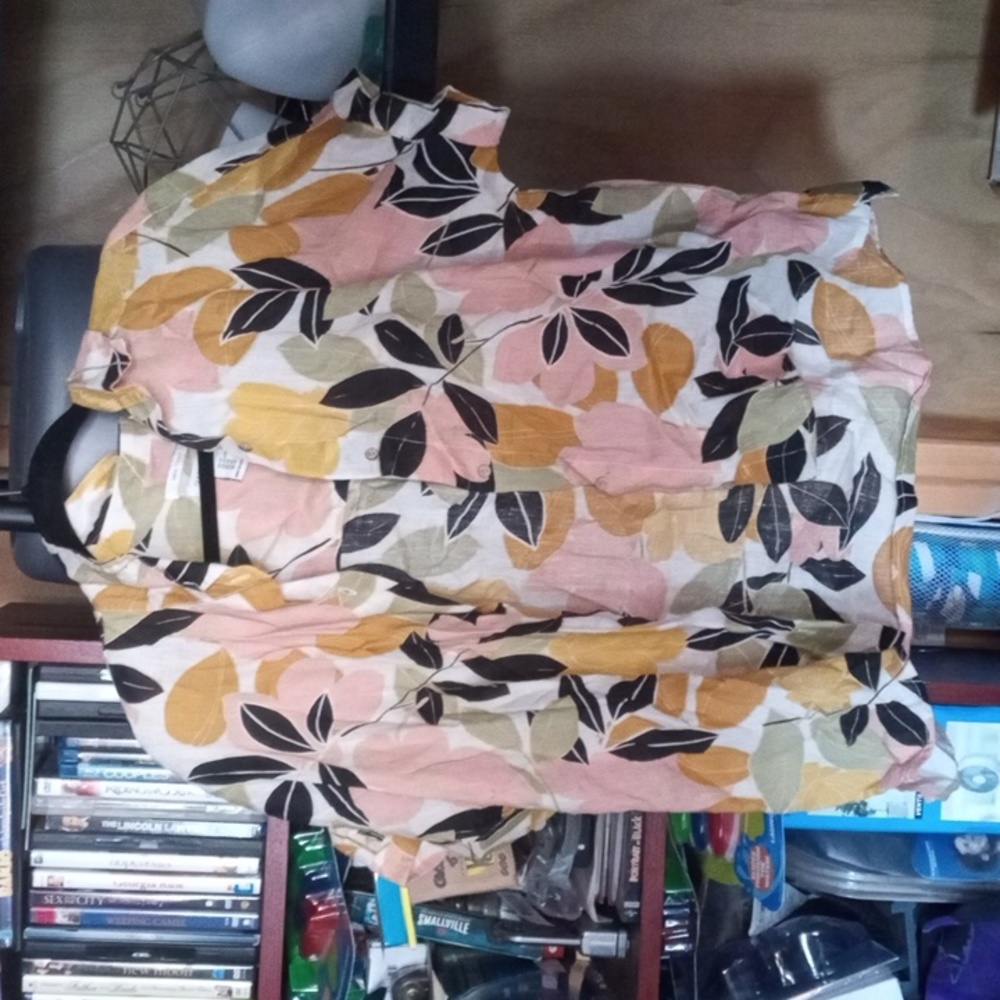 Short sleeve shirt